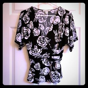 White House Black Market Top